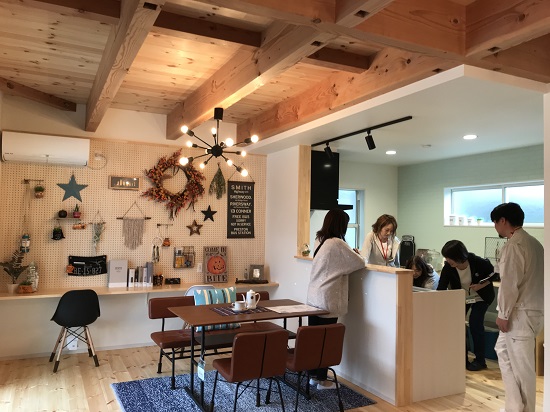 舞鶴　エコビータ　新築　工務店　自然素材　ハロウィン　モデルハウス