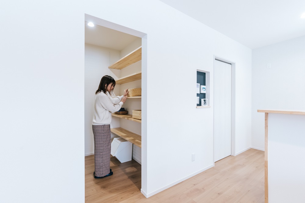 舞鶴 新築 リビング収納ですっきりシンプルな暮らし 施工例 新築 注文住宅のエコ ビータ 舞鶴
